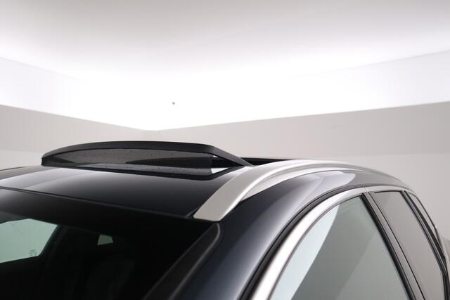 Volvo V60 2.0 T8 Twin Engine AWD Inscription Panorama, Apple carplay, Leder, Climate,