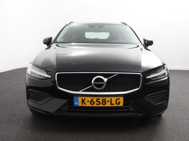 Volvo V60 2.0 B3 Automaat Momentum | Navigatie | Wegklapbare Trekhaak | Climate Control | Blis | Parkeer sensoren | Cruise Control | Lichtmetalen Velgen