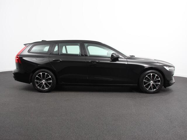 Volvo V60 2.0 B3 Automaat Momentum | Navigatie | Wegklapbare Trekhaak | Climate Control | Blis | Parkeer sensoren | Cruise Control | Lichtmetalen Velgen