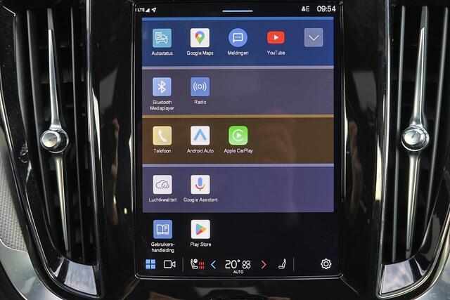 Volvo V60 T6 Recharge AWD Plus Dark - IntelliSafe Assist & Surround - 360º Camera - Harman/Kardon audio - Verwarmde voorstoelen, stuur & achterbank - Parkeersensoren voor & achter - Elektr. bedienb. voorstoelen met geheugen - Elektr. inklapbare trekhaak - 18' LMV