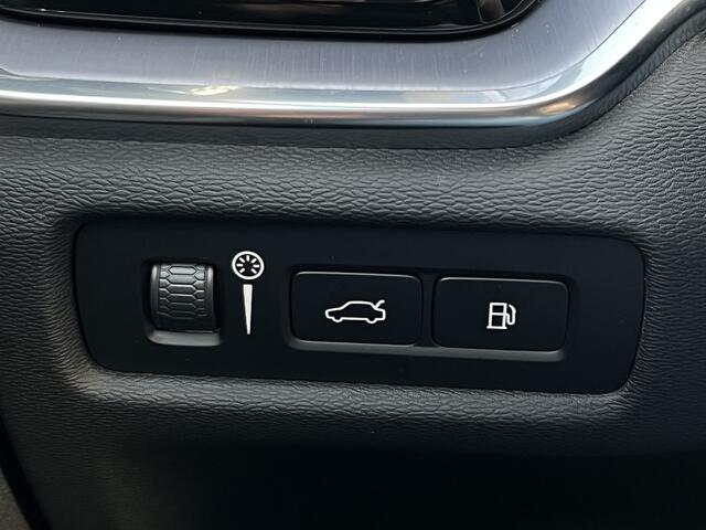 Volvo V60 2.0 T6 Recharge AWD Inscription Expression | Trekhaak | Pilot Assist | Pano | Harman Kardon