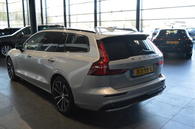 Volvo V60 2.0 T6 Plug-in hybrid AWD Plus Dark leer trekhaak !!