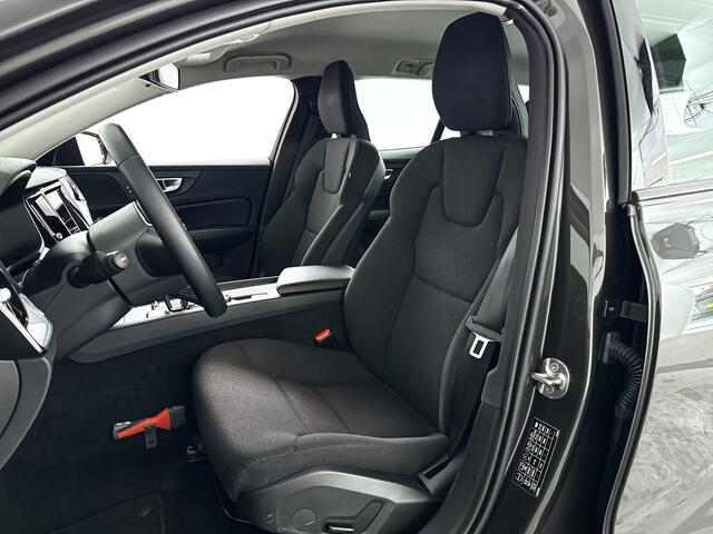 Volvo V60 B3 Essential Edition | Parkeercamera | Cruise control | Navigatie