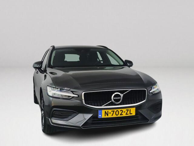Volvo V60 B3 Essential Edition | Parkeercamera | Cruise control | Navigatie