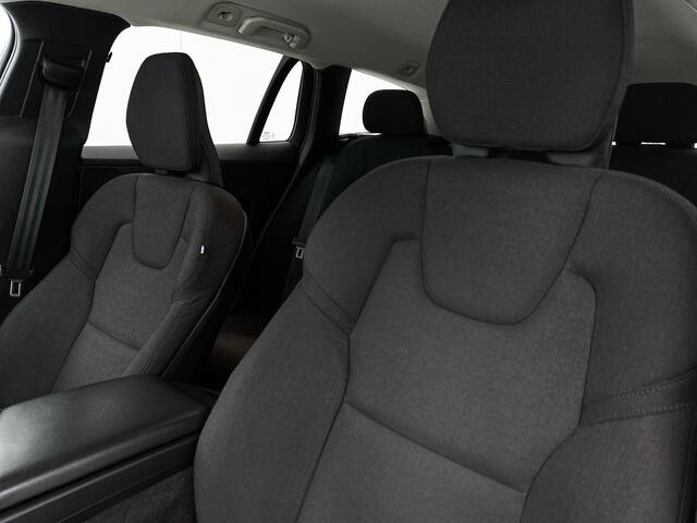 Volvo V60 2.0 B3 Momentum Advantage