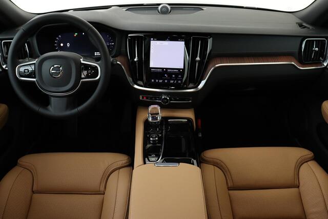 Volvo V60 T8 PLUG-IN HYBRID AWD ULTRA PERFORMANCE ED. DARK -PANO.DAK|BOWERS&WILKINS|GEVENT.LEDER+MASSAGE|360°CAM|HEAD-UP DISP.|PRIVACY.GLAS|POLESTAR|19"