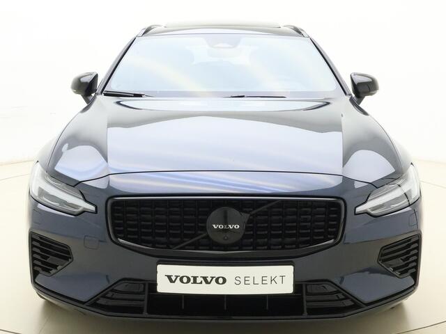 Volvo V60 T8 455pk AWD Ultra Perf. Ed. Dark / Panorama dak / Sport stoelen / Head up display / Harman Kardon / Camera rondom /