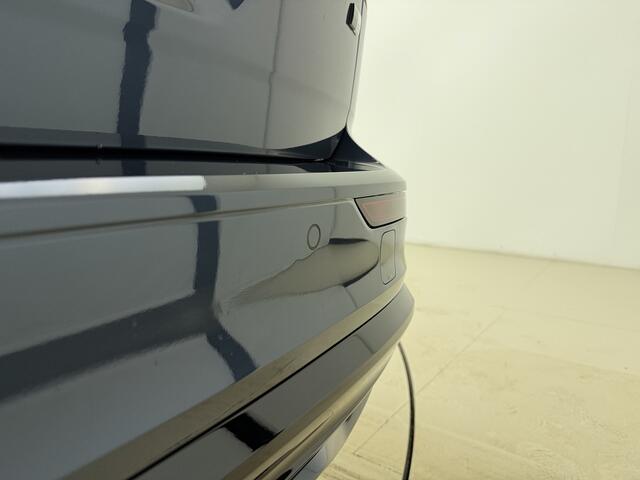 Volvo V60 T8 455pk AWD Ultra Perf. Ed. Dark / Panorama dak / Sport stoelen / Head up display / Harman Kardon / Camera rondom /