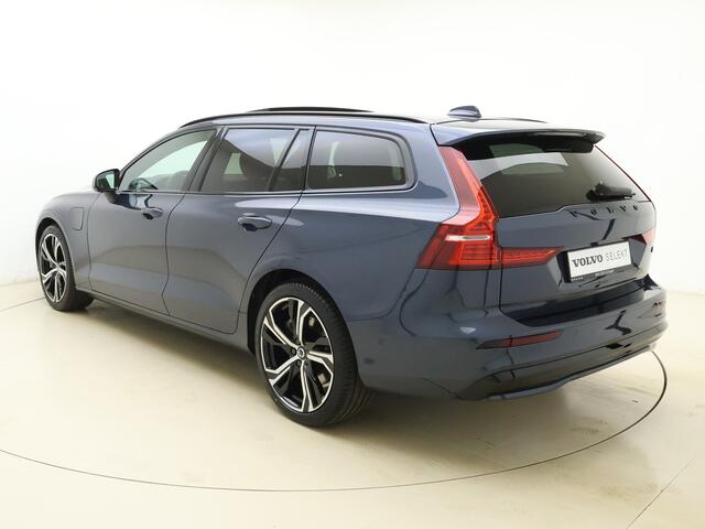 Volvo V60 T8 455pk AWD Ultra Perf. Ed. Dark / Panorama dak / Sport stoelen / Head up display / Harman Kardon / Camera rondom /