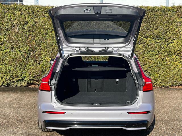 Volvo V60 2.0 T6 Plug-in hybrid AWD Plus Dark | Panoramadak | Harman/Kardon | Stoel/Stuur Verwarming |