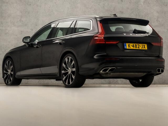Volvo V60 2.0 B3 Inscription Sport 177Pk Automaat (APPLE CARPLAY, LEDER, 20'' LM VELGEN, STUUR/STOELVERWARMING, SPORTSTOELEN, ADAPTIVE CRUISE, PARKEERSENSOREN, NIEUWSTAAT)
