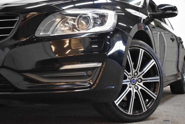 Volvo V60 2.0 T3 153pk Polar+ Leer/ Stoelverw./ Xenon/ PDC v+a