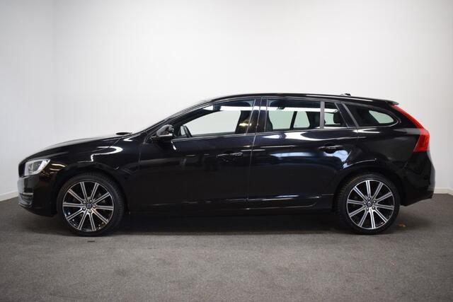 Volvo V60 2.0 T3 153pk Polar+ Leer/ Stoelverw./ Xenon/ PDC v+a
