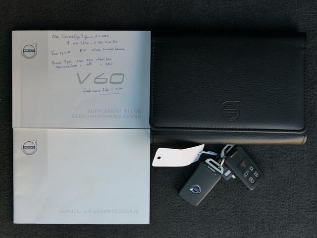 Volvo V60 2.0 T4 Bus. Sport 12 MND garantie Xenon / Trekhaak / Navi
