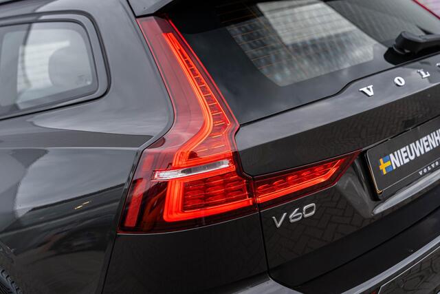 Volvo V60 2.0 T6 Plug-in hybrid AWD Plus Dark | Sportstoelen | Trekhaak | Harman Kardon Audio | 360 Camera | Stuur-/Stoelverwarming |