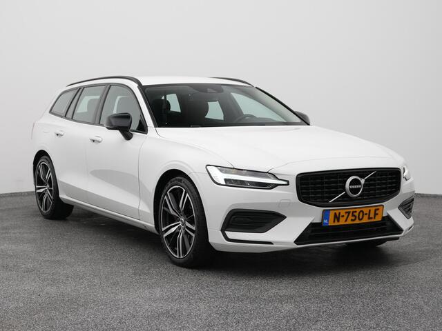 Volvo V60 2.0 B3 Momentum Advantage | CRUISE | TREKHAAK