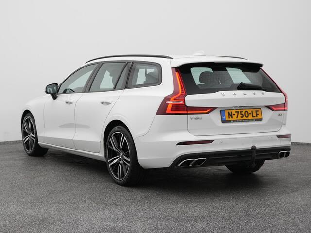Volvo V60 2.0 B3 Momentum Advantage | CRUISE | TREKHAAK