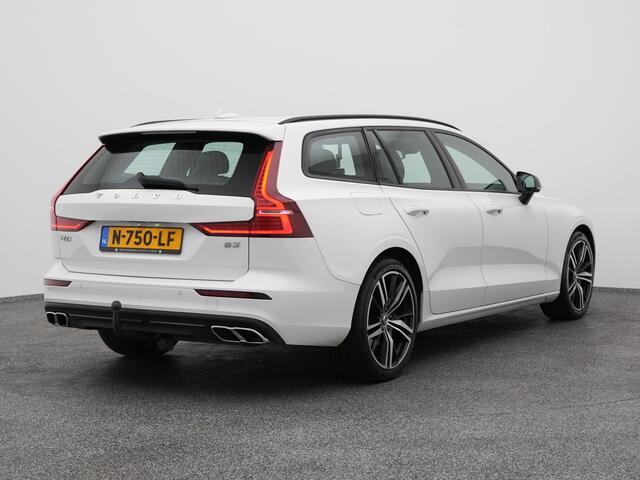 Volvo V60 2.0 B3 Momentum Advantage | CRUISE | TREKHAAK
