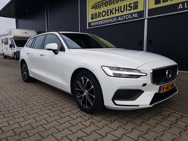 Volvo V60 2.0 B3 Momentum Advantage