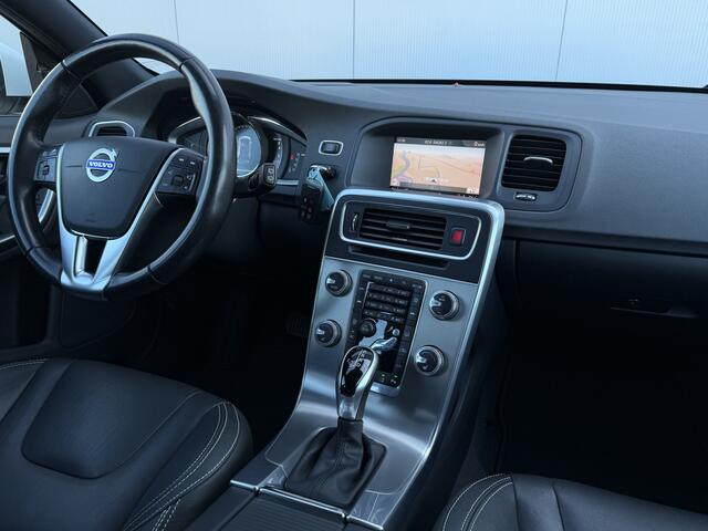 Volvo V60 1.5 T3 Summum Automaat/Trekhaak/Schuifdak/Leer.