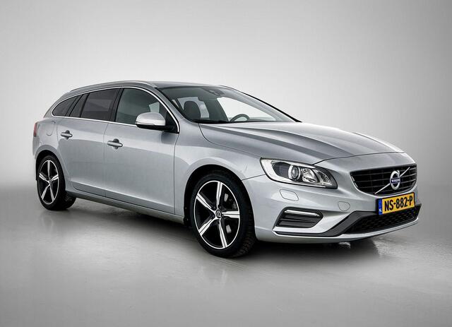 Volvo V60 2.0 T3 Nordic+ 152PK | Trekhaak | Navigatie | Climate Control | Cruise Control | Parkeersensoren Achter | bi-xenon koplampen | Verwarmbare Voorstoelen | Isofix | Privacy Glass |