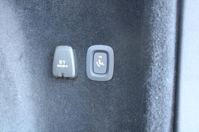 Volvo V60 T6 Automaat Recharge AWD R-Design | Head-Up | 360 Camera | Schuif/kanteldak | Trekhaak | Adapt. Cruise | El. stoelen met geheugen |