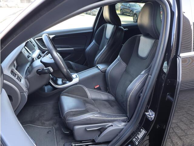 Volvo V60 T3 AUT Nordic+ | Volvo Dealer onderhouden | Trekhaak