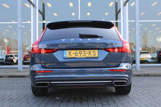 Volvo V60 B3 R-Design | El. Voorstoelen | Adapt. Cruise | Trekhaak | Verw. Voorstoelen & Achterbank | Camera |