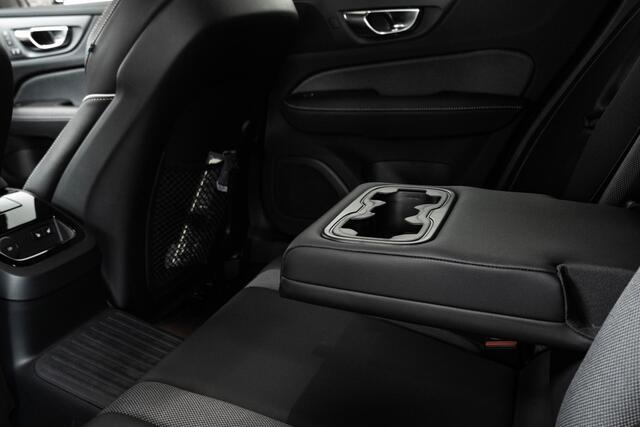 Volvo V60 T6 Plug-in hybrid AWD Plus Dark | Adaptive Cruise Control | 360° Parkeercamera | BLIS | Stoelverwarming | Stuurwielverwarming | Wegklapbare trekhaak | Harman Kardon Premium Audio | Google infotainment |