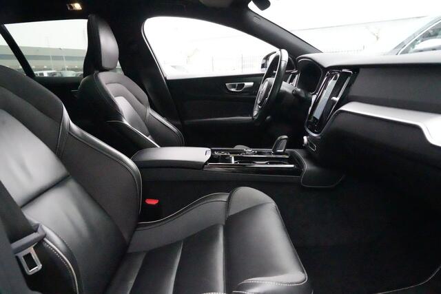 Volvo V60 2.0 T6 Recharge AWD R-Design 340pk Panoramadak/360Camera/HarmanKardon