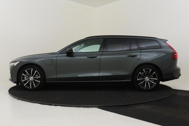 Volvo V60 T6 PLUG-IN HYBRID AWD ULTRA DARK -PANO.DAK|HARMAN/KARDON|GEVENT.LEDER+MASSAGE|HEAD-UP DISP.|360°CAM|PRIVACY.GLAS