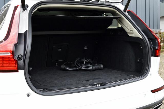 Volvo V60 2.0 T8 Recharge AWD Inscription Rijklaarprijs-Garantie Leder Sport interieur Trekhaak Led Camera