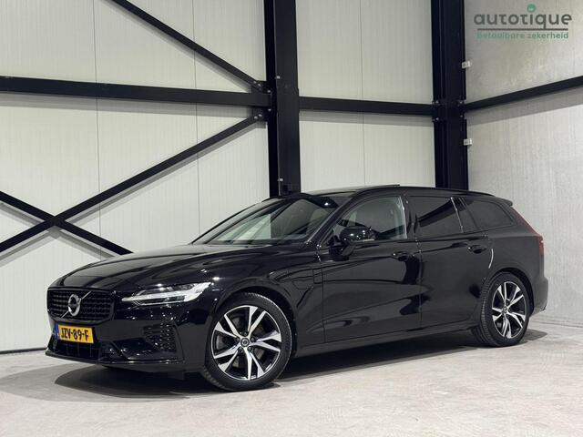 Volvo V60 2.0 T8 Recharge AWD R-Design | panorama | leder | trekhaak | black optiek |