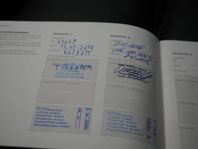 Volvo V60 T6 AWD Plus Dark LONG RANGE PHEV 350pk Dealer O.H. | Camera | Harman / Kardon | Lederen Sportstoelen Memory & Verwarmd | Google Assistent | Keyless | Stuur Verwarmd | Apple Carplay | Cruise Control | Virtual | DAB | Plug In Hybrid |
