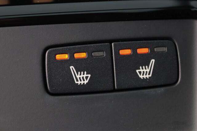 Volvo V60 T6 PHEV R-Design | Pano | Bowers&Wilkins | Trekhaak | Massage