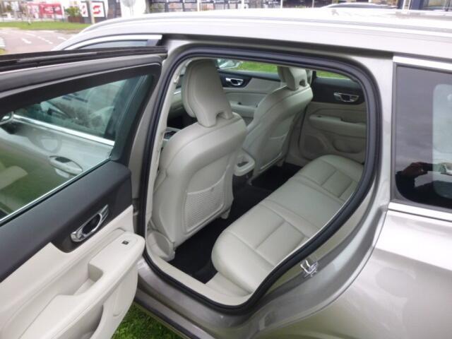 Volvo V60 2.0 D3 INSCRIPTION