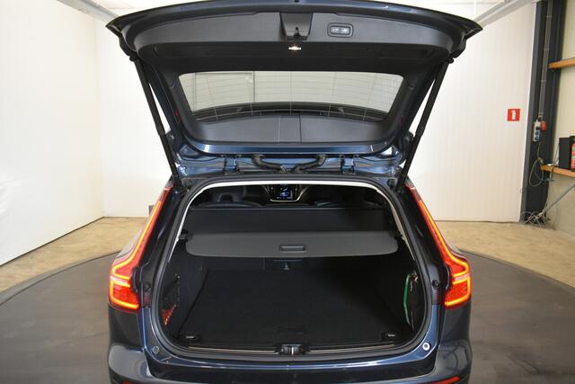 Volvo V60 2.0 T6 Recharge AWD PHEV R-Design 360°Camera Vol Leder