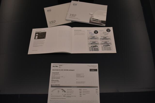 Volvo V60 2.0 T6 Recharge AWD PHEV R-Design 360°Camera Vol Leder