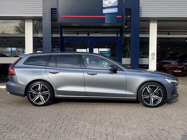Volvo V60 2.0 B3 Momentum Advantage / Automaat / NL-Auto / Vol-Leder / Adaptieve Cruise-Control / Stoel-/Stuurverwarming / Climate-Control / Standkachel / Keyless / LED / Apple-Carplay & Android-Auto / DAB Radio-Bluetooth / Navi / PDC V+A met Camera / 19'' LMV / EN