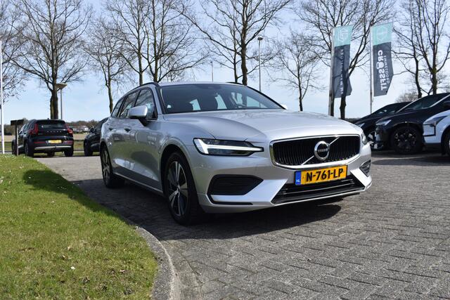 Volvo V60 B3 177PK Automaat Momentum Advantage | ACC | PDC | 17"LMV | Apple Carplay / Android |