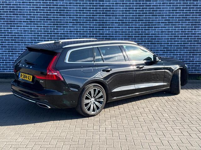 Volvo V60 2.0 B4 Plus Bright | Navigatie | Apple Carplay | Android Auto | Lederen Bekleding | Stoelverwarming | Achteruitrijcamera | Parkeersensoren | Lichtmetalen Velgen | Keyless Entry | Elektrische Achterklep
