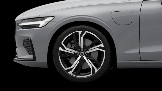 Volvo V60 2.0 T8 Plug-in hybrid AWD Plus Dark