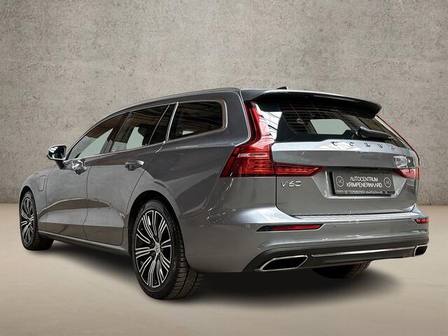 Volvo V60 2.0 T8 Twin Engine AWD Inscription 391Pk Automaat (PANORAMADAK, APPLE CARPLAY, HARMAN/KARDON, MEMORY SEATS, LEDER, STOELVERWARMING, CAMERA, ZWART HEMEL, NIEUWE APK, NIEUWSTAAT)