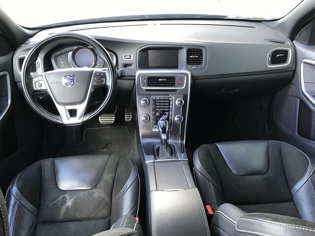 Volvo V60 2.0 T4 Polar+ Sport R-design Automaat | Rijklaar incl garantie | Camera Standkachel Keyless Stuurverwarming