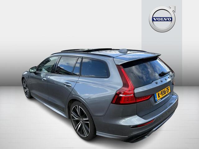 Volvo V60 2.0 T6 Recharge AWD R-Design | Plug-in Hybrid (PHEV) | Trekhaak | Panoramadak | Bowers Wilkins Audio | Stoelverwarming | Achteruitrijcamera | Parkeersensoren | Keyless Entry | Navigatie | Apple Carplay | Android Auto