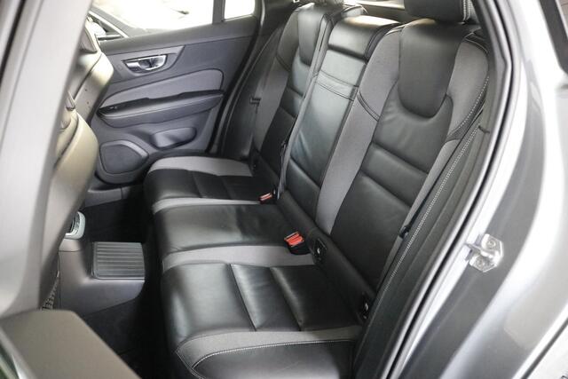 Volvo V60 2.0 T8 Recharge AWD R-Design Climate | Leder | Camera | Carplay | LED | Adaptive Cruise Control.