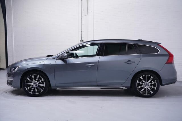 Volvo V60 2.4 D5 Twin Engine AWD navigatie lederen bekleding lane-assist stoelverwarming private-glas 18"lmv xenon cruise-controlle bliss botswaarschuwing