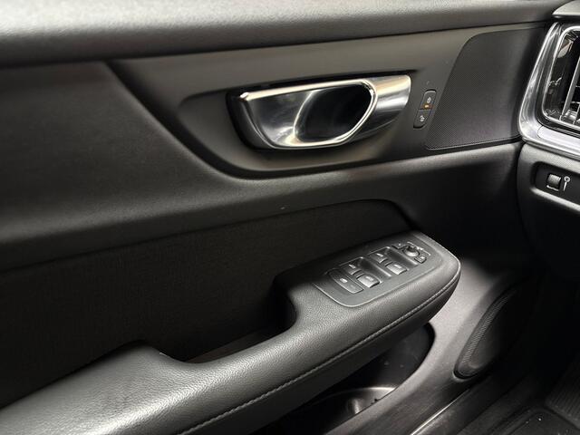 Volvo V60 2.0 B3 Inscription Automaat (APPLE CARPLAY, GROOT NAVI, GETINT GLAS, SPORTSTOELEN, KEYLESS, LANE ASSIST, NIEUWE APK, NIEUWSTAAT)