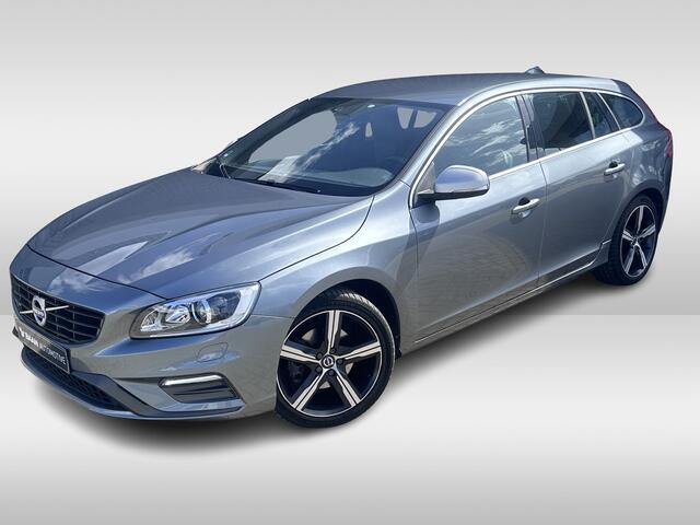 Volvo V60 2.0 T4 Business Sport | 18 inch Lichtmetalen velgen | Dubbele uitlaat |