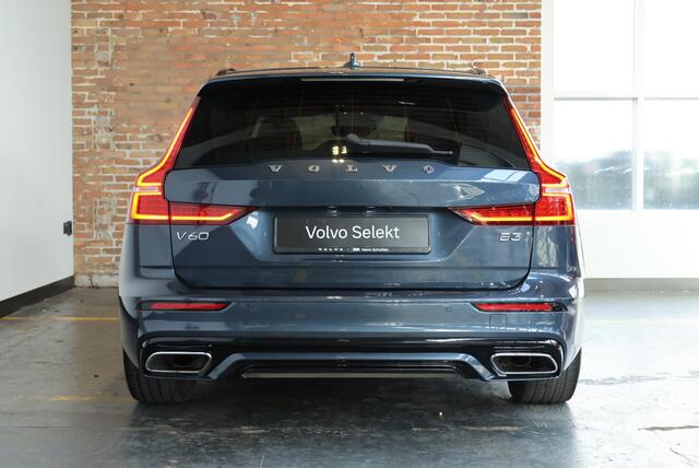 Volvo V60 B3 R-Design | Electrische bedienbare voorstoelen | Stoelverwarming | Adaptive Cruise Control | Parkeerverwarming | BLIS | Panoramadak | Parkeercamera | Parkeersensoren voor + achter | Semi Electrische Wegklapbare Trekhaak | Harman Kardon Premium Audio